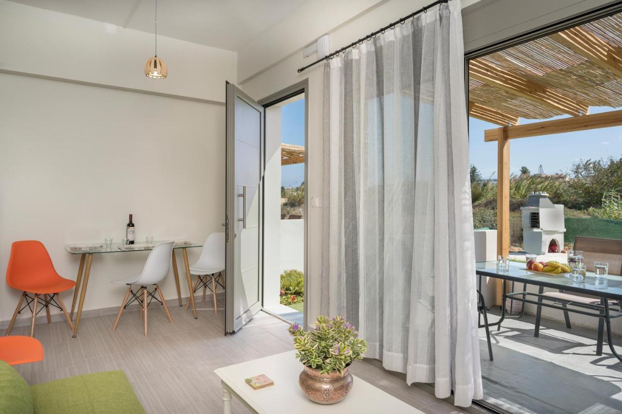 Sea Breeze Apartments คอลิมวาริออน ภายนอก รูปภาพ