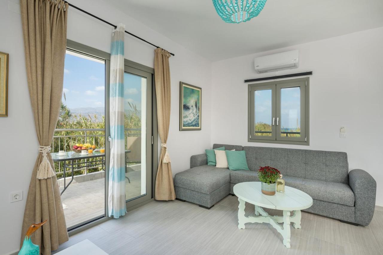 Sea Breeze Apartments คอลิมวาริออน ภายนอก รูปภาพ